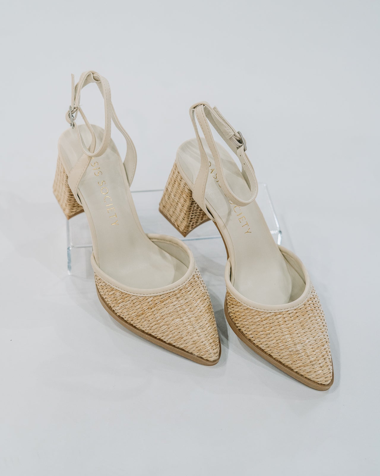 Princess Pointed Toe Heel